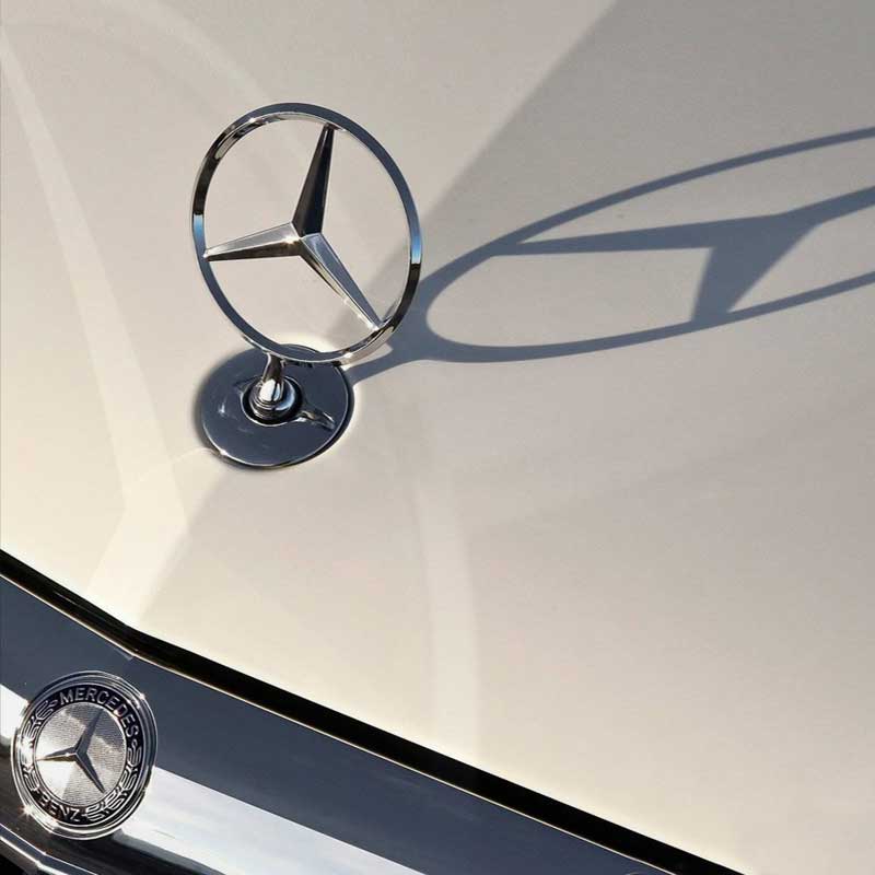 the-history-of-the-mercedes-benz-title